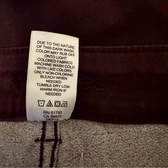 Maurices Burgundy Skinny Jeans – Size M-R - Picture 4 of 4